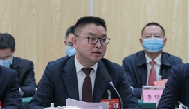周平董事長(zhǎng)參加市八屆人大一次會(huì)議沙灣區(qū)分團(tuán)審議并發(fā)言：堅(jiān)持走低碳、綠色的高質(zhì)量發(fā)展之路