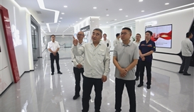 國(guó)網(wǎng)樂山供電公司總經(jīng)理賀軍一行到德勝釩鈦調(diào)研