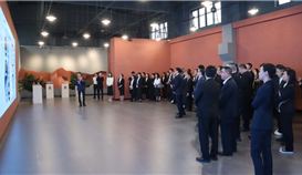 四川省自然資源投資集團(tuán)產(chǎn)業(yè)工人隊(duì)伍建設(shè)改革培訓(xùn)班走進(jìn)德勝參觀交流