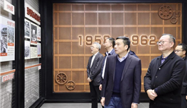 攀鋼集團(tuán)釩鈦資源股份有限公司黨委書記、董事長馬朝輝到四川德勝參觀交流